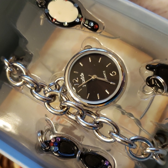 Mudd Charm Watch with charms - Picture 6 of 6